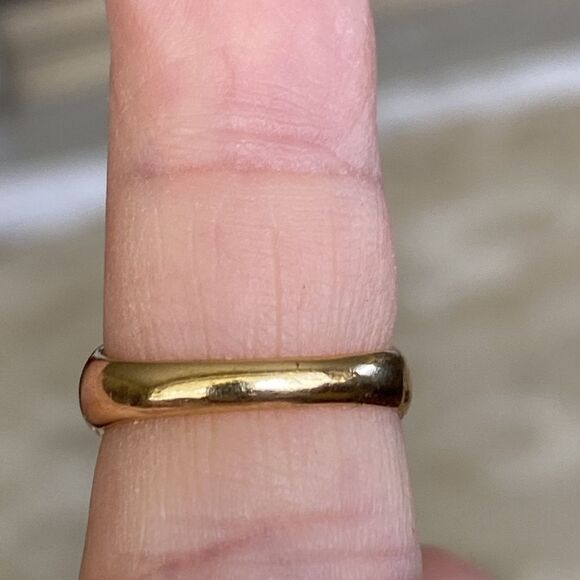 Tiffany & Co. 18K Elsa Peretti Open Heart Ring - Picture 10 of 10